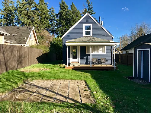 1311 N Wycoff Ave Photo 1