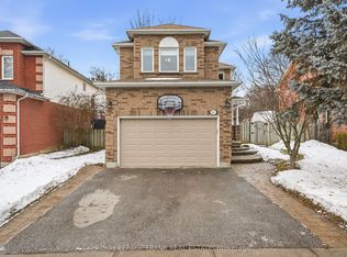 63 Farncomb Cres, Clarington, ON L1C4L8