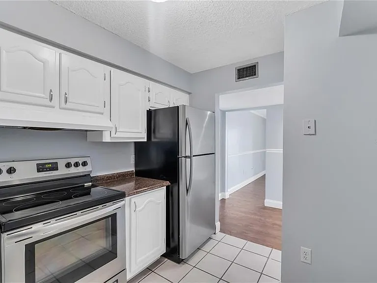 542 Orange Dr #26 — Photo 19