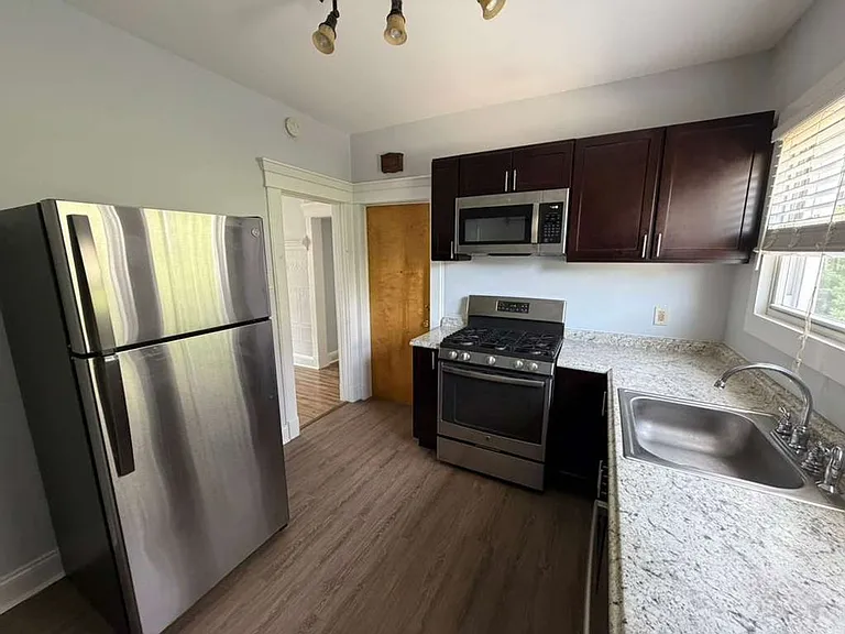 41 Lincoln Ave — Photo 19