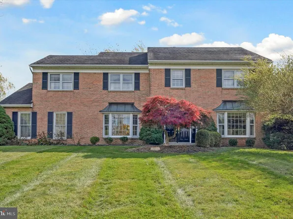 830 Mara Dr, Blue Bell, PA 19422