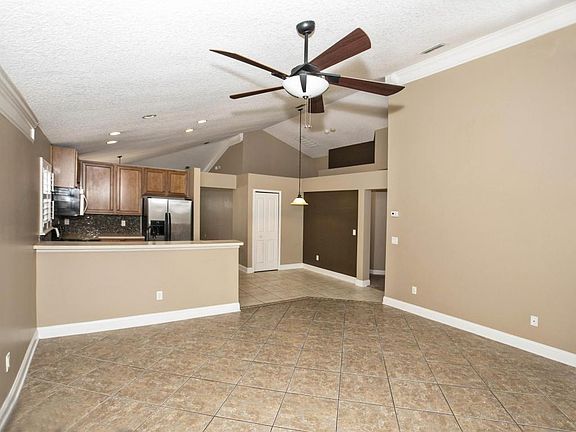 5th image of 13829 Zion Gate Ct