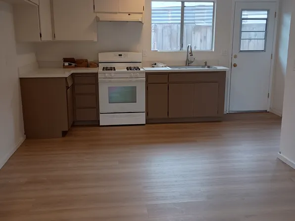 91 Holm Rd, Watsonville, CA 95076