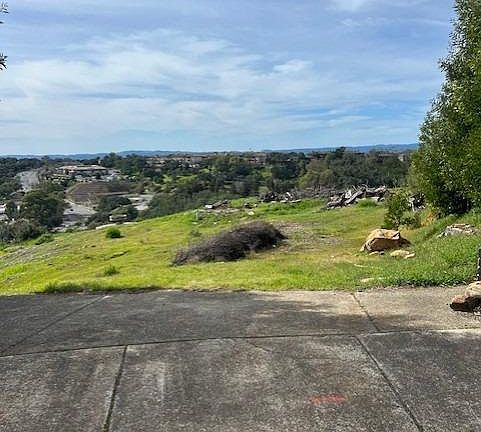 3rd image of 3551 Southridge Drive