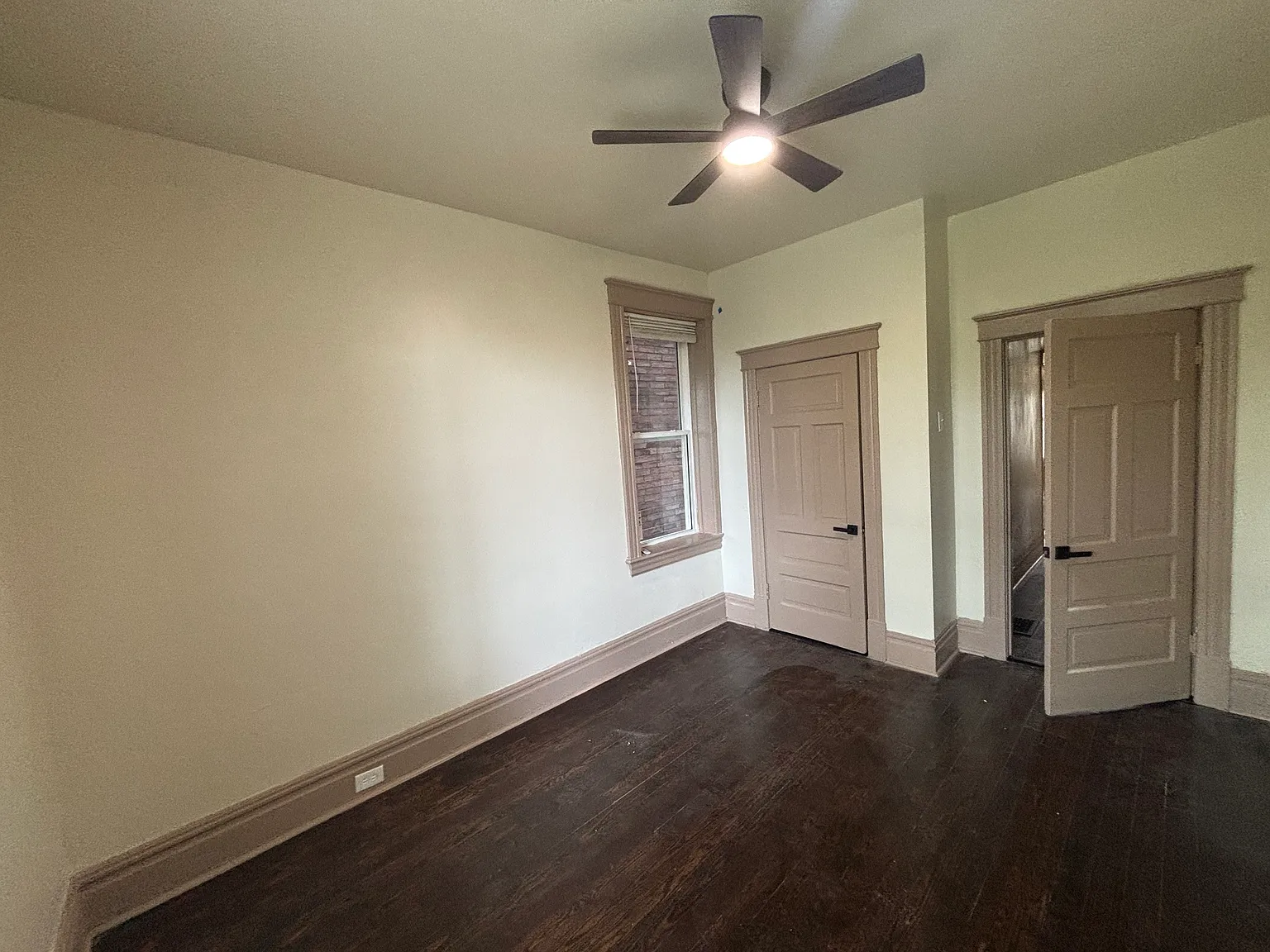 2 bed, 1100 sqft, $1,950 — Photo 3
