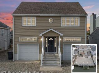 6 W Granada Dr, Brick, NJ 08723