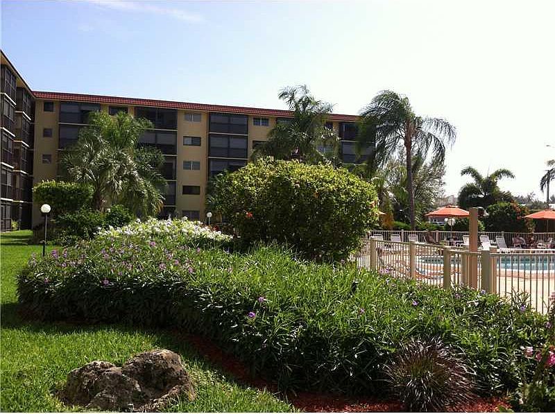 1st image of 2601 NE 14th Street Causeway #444