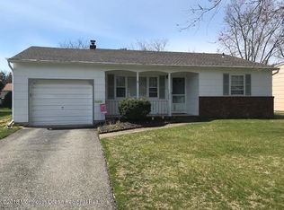 126 Georgetown Rd, Toms River, NJ 08757