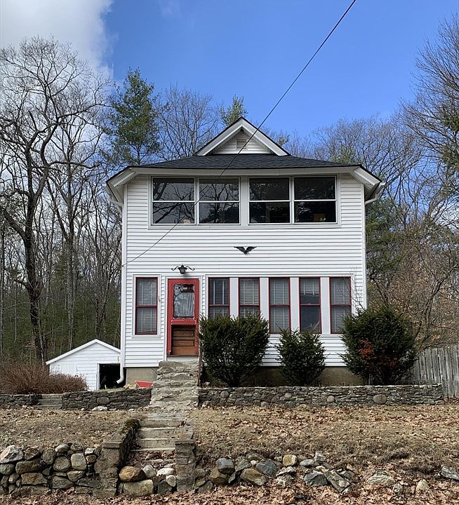 1st image of 315 Chase Rd