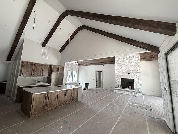 3rd image of 256 Fairview Dr
