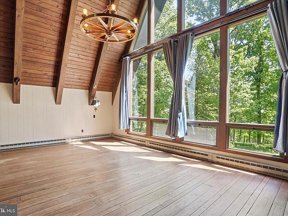 4th image of 8209 Gambrill Park Rd