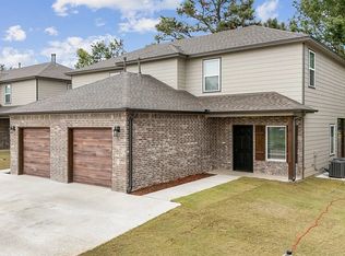 214 E 10th St S, Claremore, OK 74017