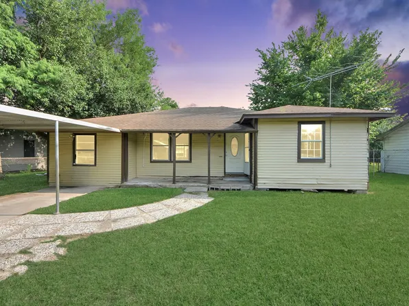117 E Witcher Ln, Houston, TX 77076