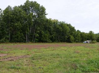 37 Old Mine Rd, Kerhonkson, NY 12446