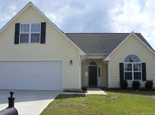 550 Fairfield Cir, Raeford, NC 28376