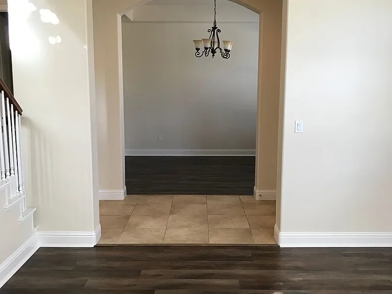 2205 Heavenly View Trl — Photo 6