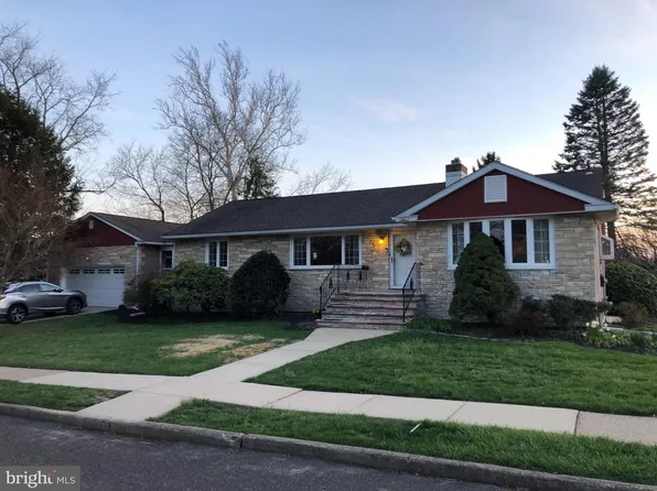 1101 S Browning Ave, Somerdale, NJ 08083