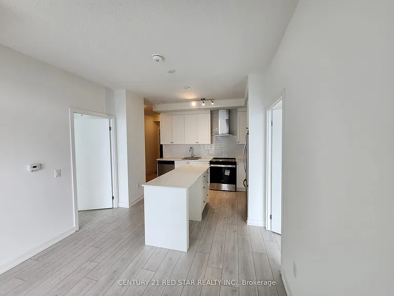 55 Duke St W #601 — Photo 9