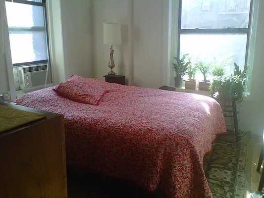 Rented by Front Line NY Realty | media 8