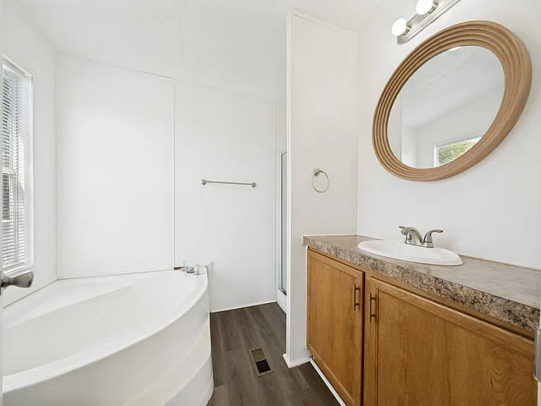 4654 Old Howard Rd — Photo 16