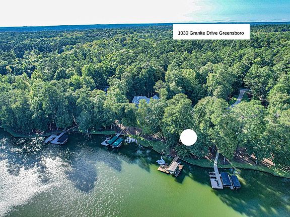 3rd image of 1030 Granite Dr