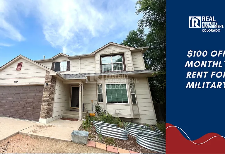 1067 Clogger Ln — Photo 1