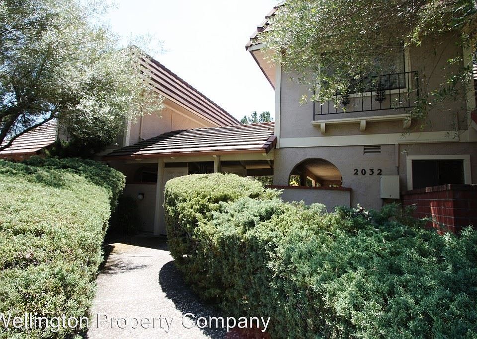 1st image of 2032 Ascot Dr APT E