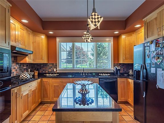 3rd image of 4570 Kapur Cir