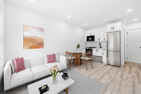 Rented by Compass | media 16