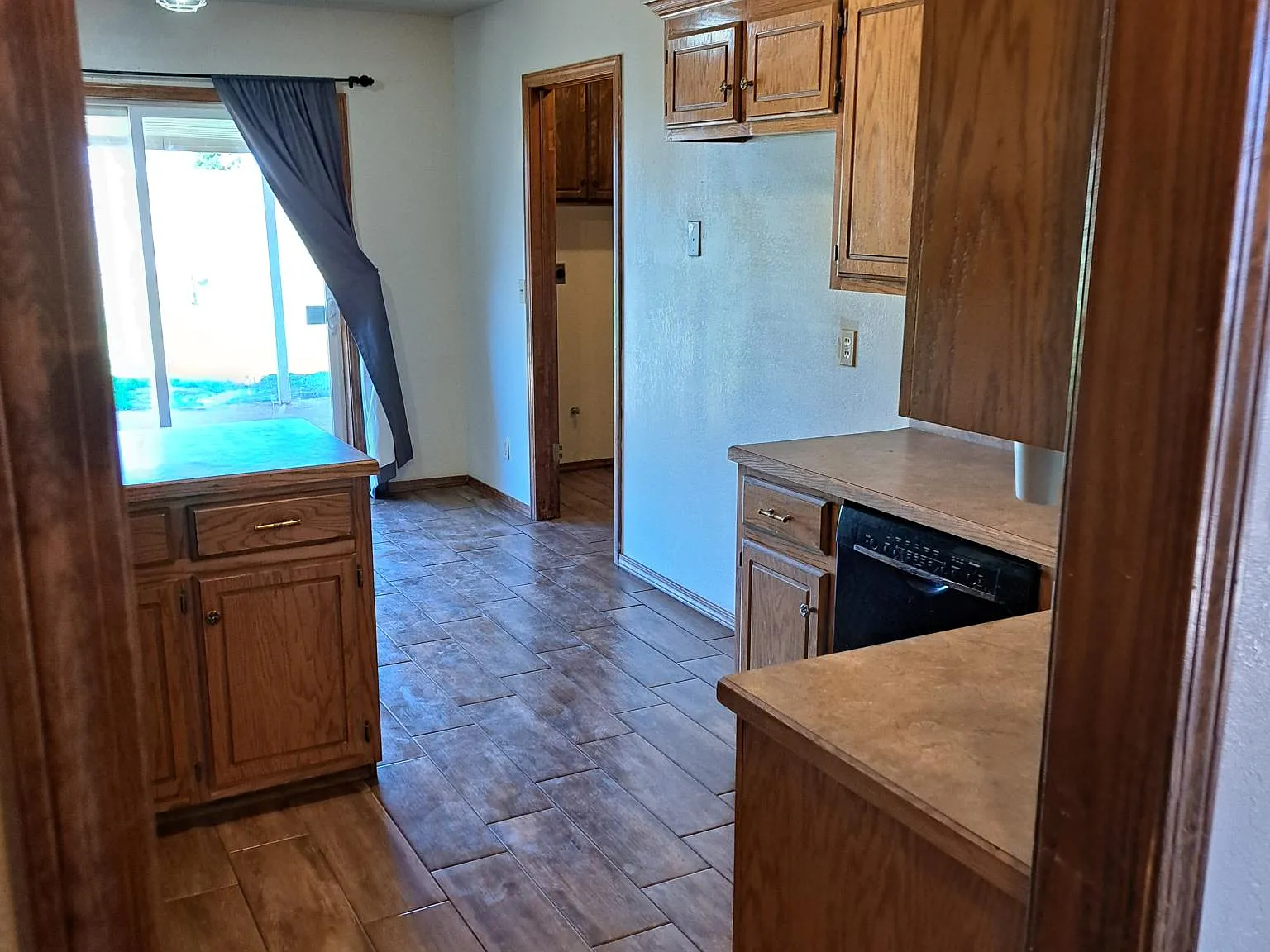 3 bed, 1246 sqft, $1,525 — Photo 3