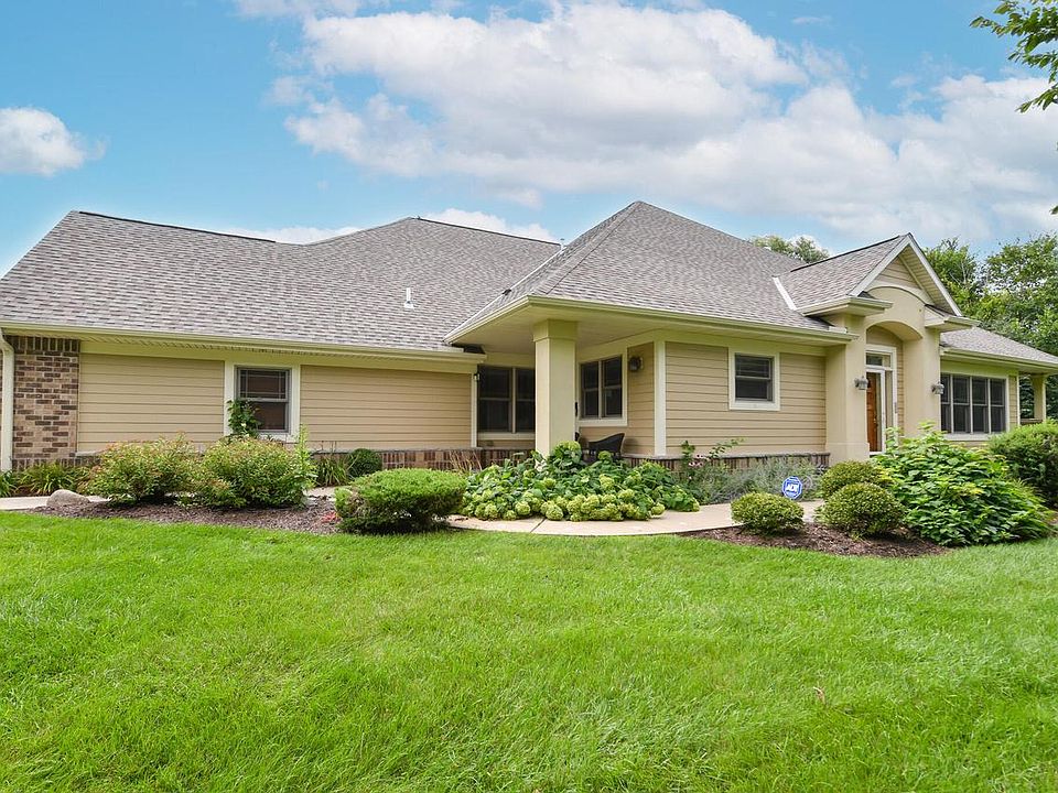 1st image of 7973 South Susanna COURT