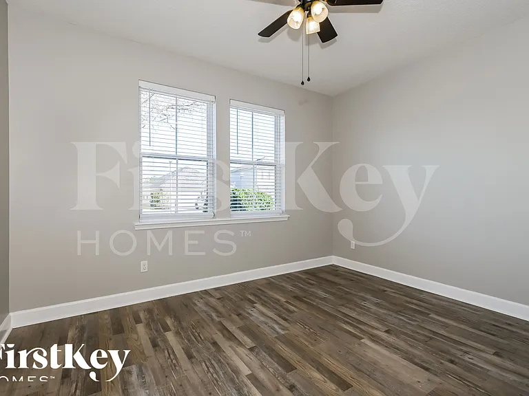 13710 Goodson Pl — Photo 11