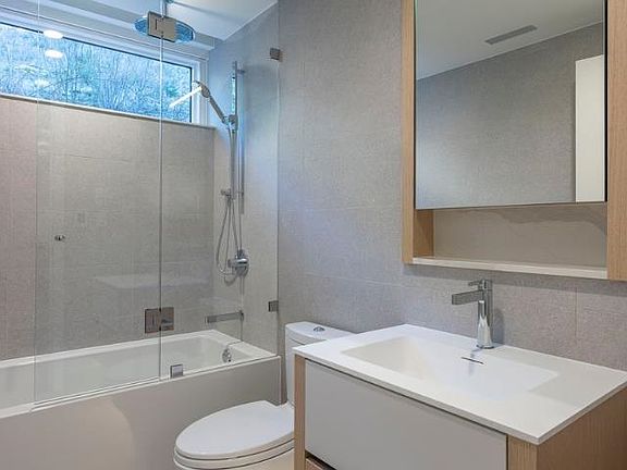 4th image of 3963 Uplands Way #304