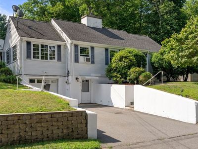 6 Chute Rd, Dedham, MA, 02026