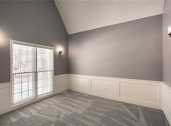 4th image of 12834 Larsen St
