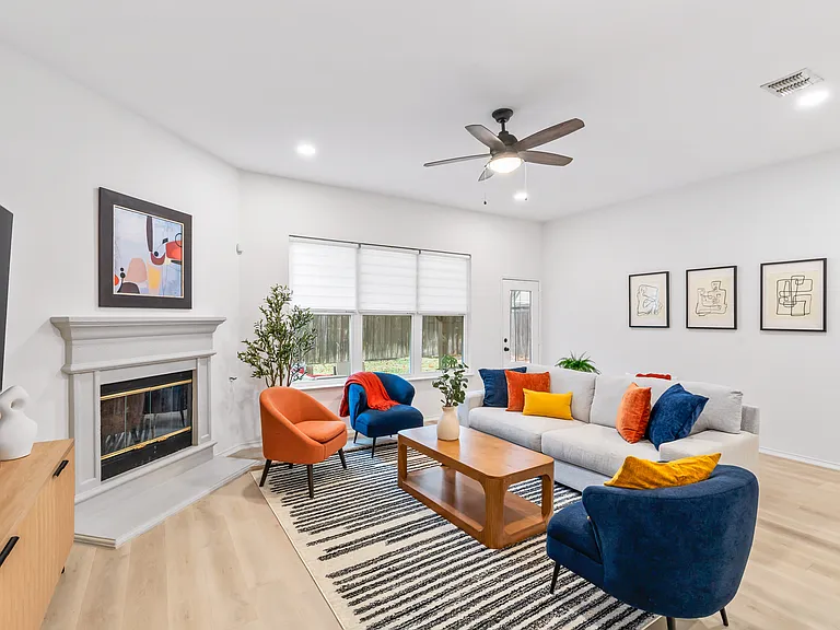 Bigleaf Dr — Photo 4