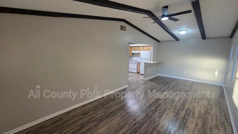 2 bed, 2.0 bath, 936 sqft, $995 — Photo 4