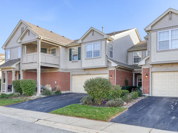 2235 Vanderbilt Dr, Geneva, IL 60134