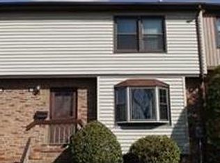 65 Highview Dr, Woodbridge, NJ