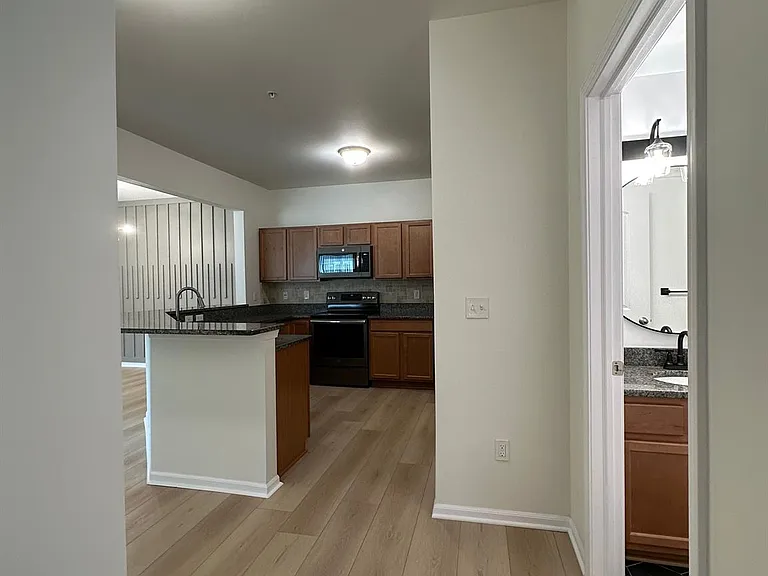 28289 S Pointe Ln — Photo 22