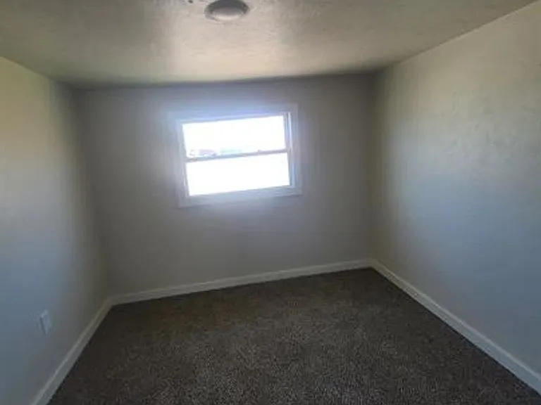 4517 S Shields Blvd #B — Photo 9