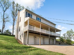 400 Trolley Rd, Windsor, PA 17366