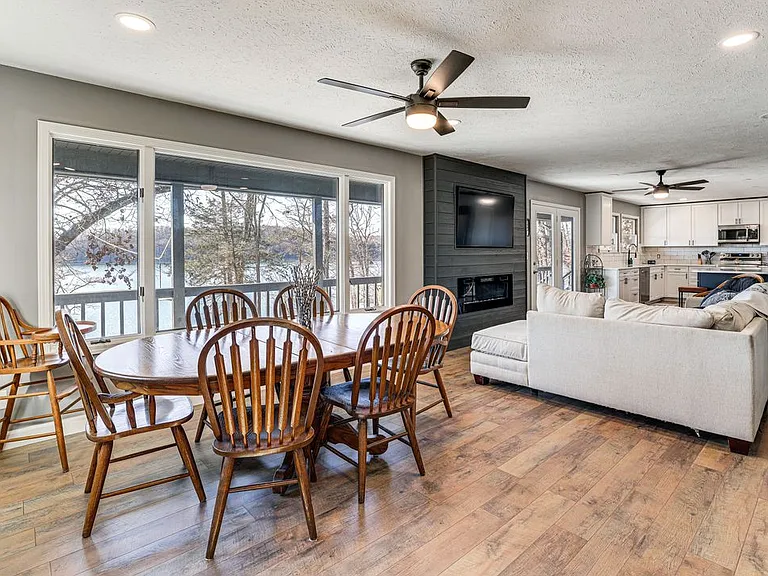 24311 Raintree Ln — Photo 6