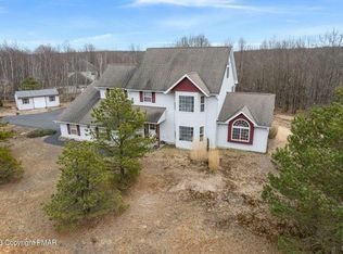 103 Colleen Dr, Blakeslee, PA 18610