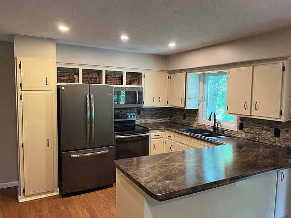2nd image of 656 129th Ave NE