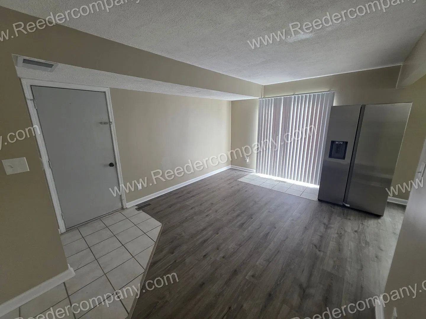 Completely updated 3 bedroom 1.5 bath house in Merrillville — Photo 4