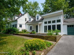 2917 Rosendale Rd, Niskayuna, NY 12309