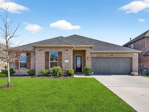 717 Lake Cove Dr, Little Elm, TX 75068