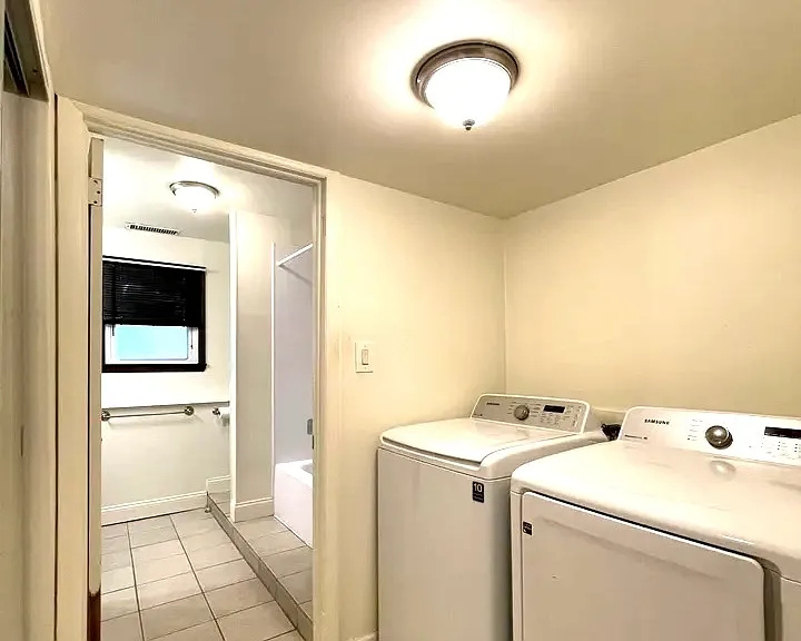 304 Grooms Rd #B — Photo 9