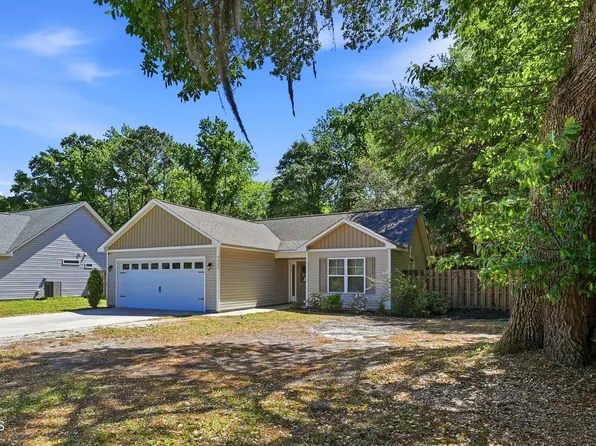 9302 Straightway Drive NE, Leland, NC 28451
